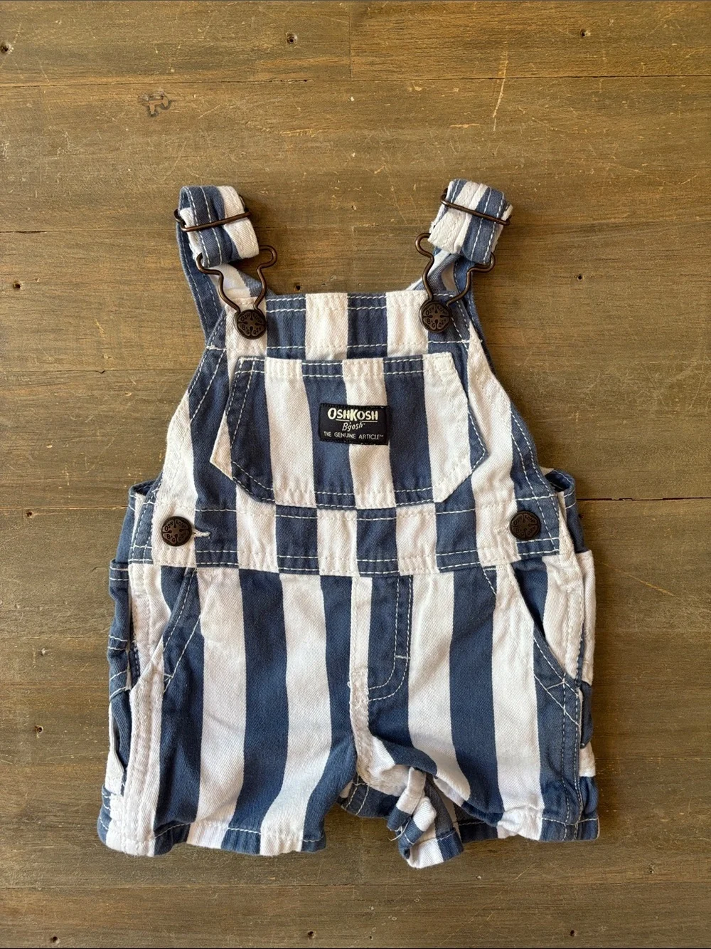 Oshkosh B’Gosh baby pinstriped shortalls